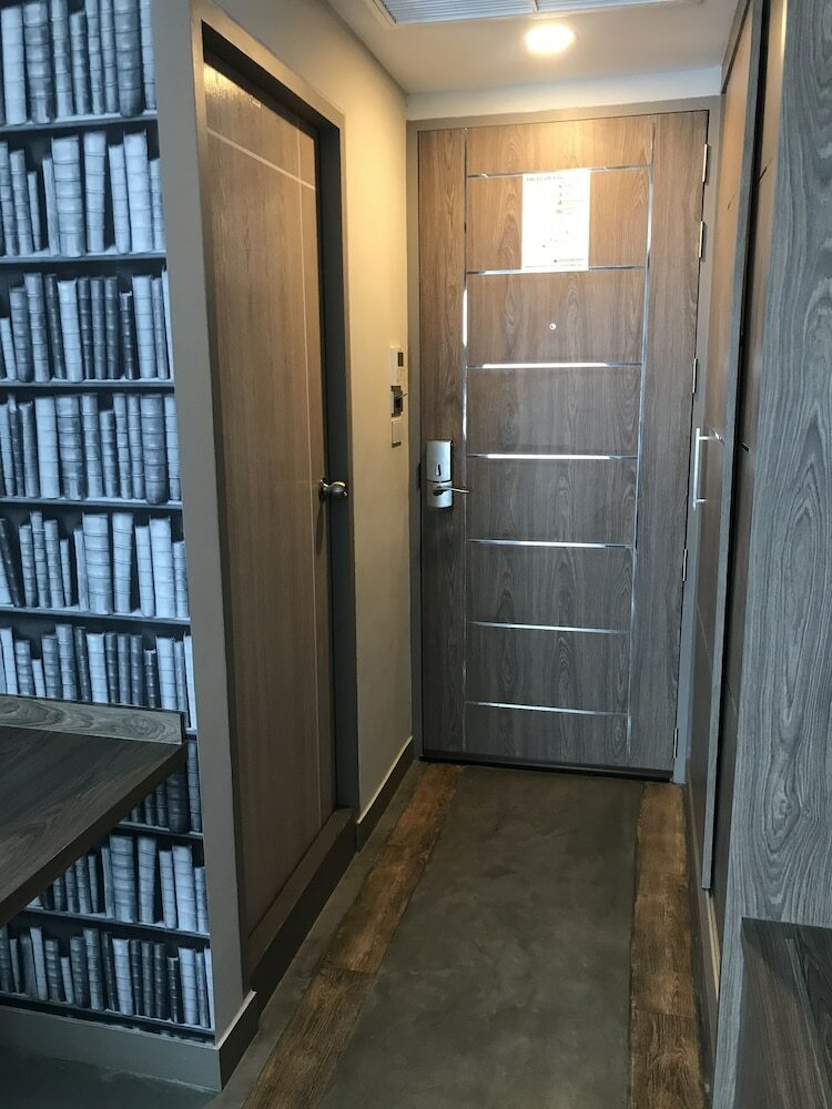 V20 Boutique Hotel By Locals