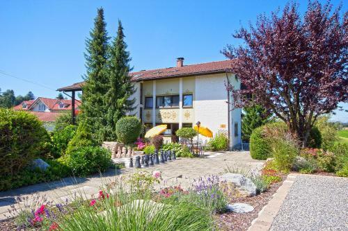 Hostal Hotel Allg�u Garni