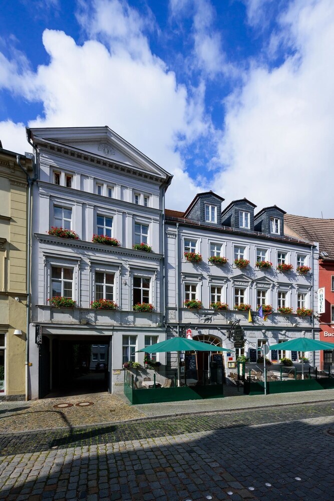 Askania Hotel