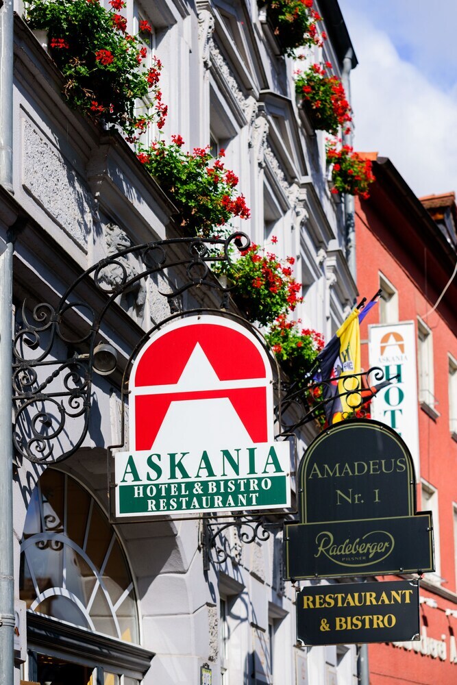 Askania Hotel