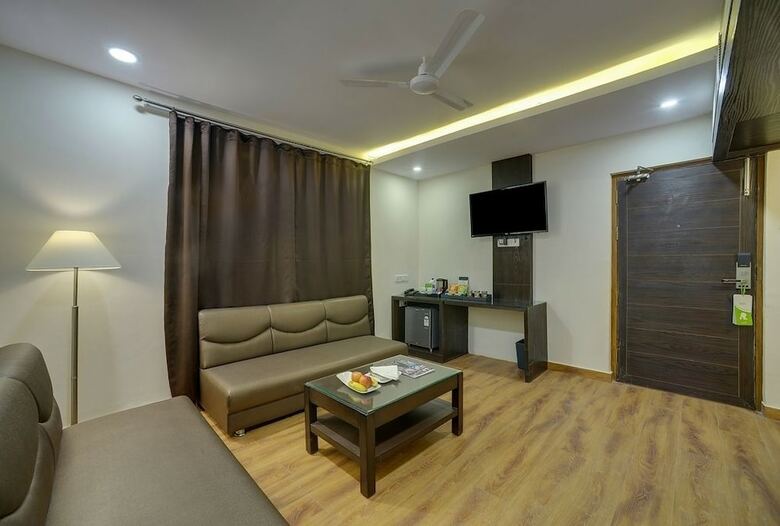 Hotel Cygnett Park Di- Arch