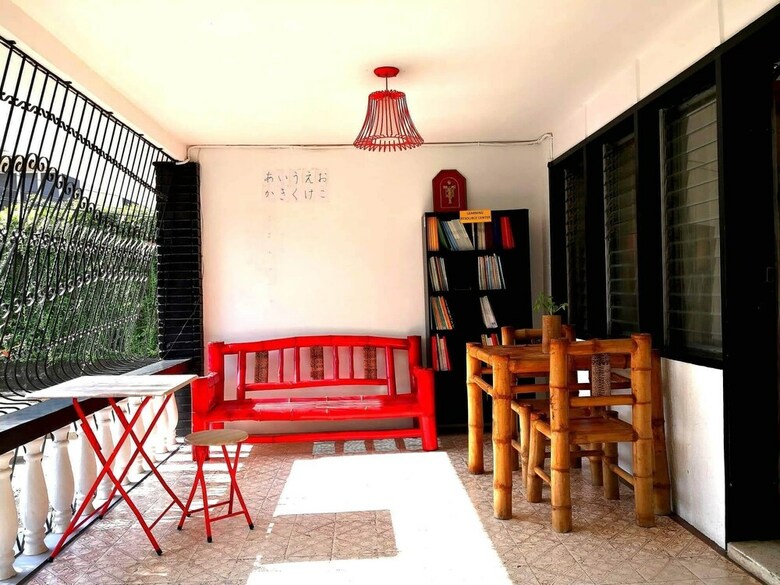Hostal Guesthouse Storyshare