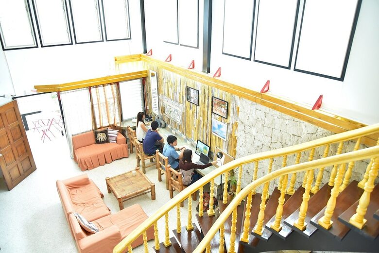 Hostal Guesthouse Storyshare