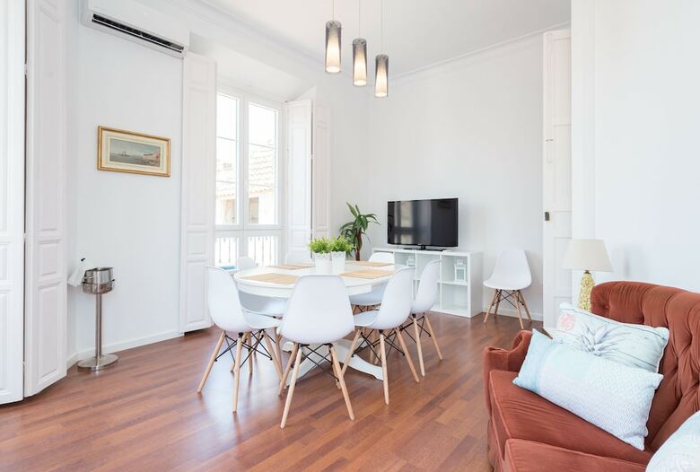 Sunny Malaga Apartments