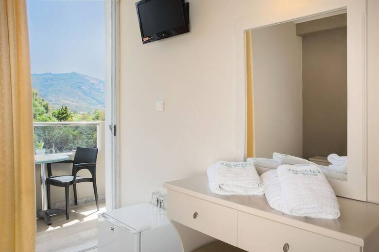 Kalamaki Beach Hotel - Zakynthos Island