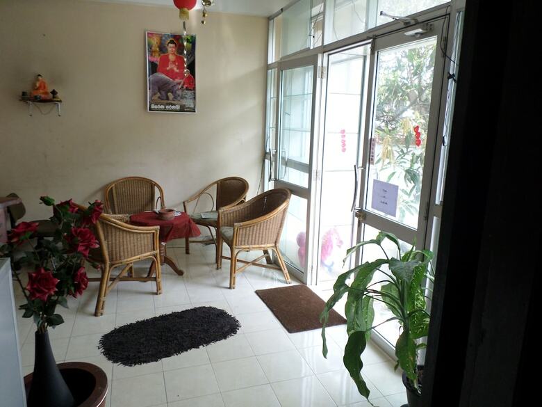 Mount Lanka Hotel & Suites