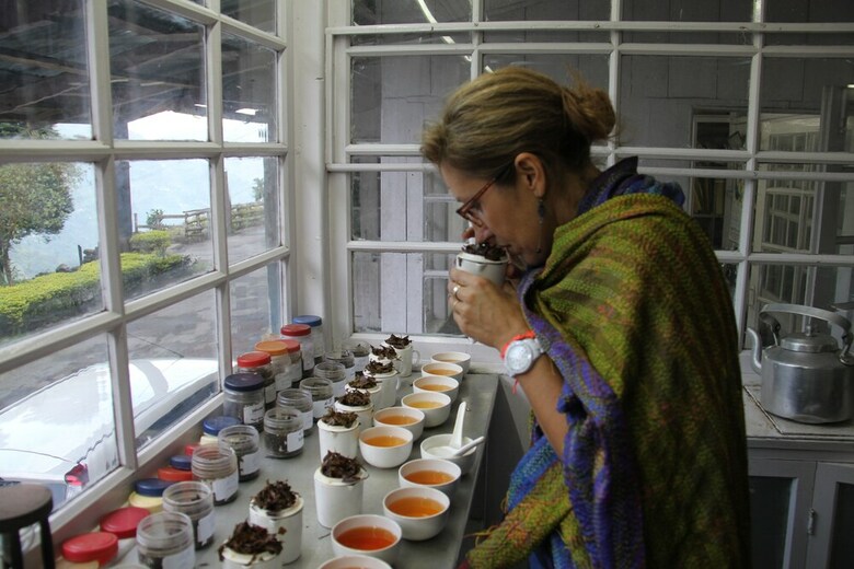 Hotel Goomtee Tea Garden Retreat