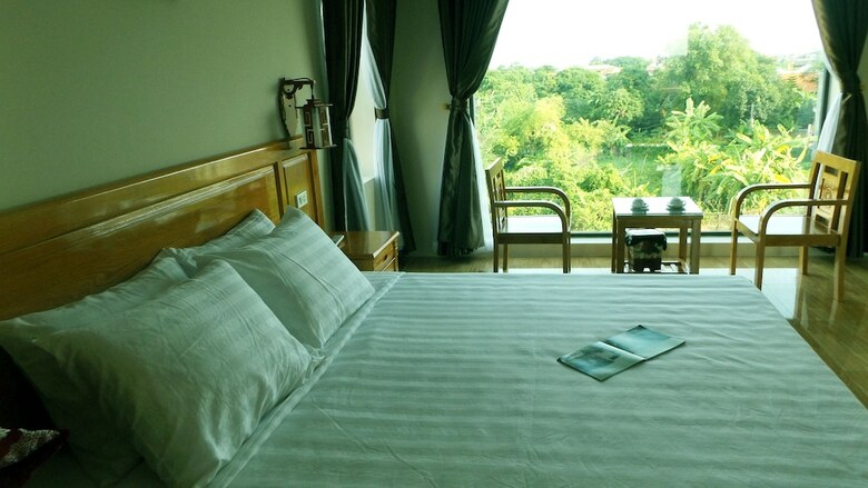 Hotel Ninh Binh Riverside Homestay 2
