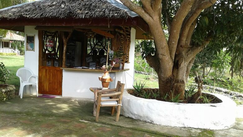 Hostal Chelle's Guest House And Backpackers - Hostel