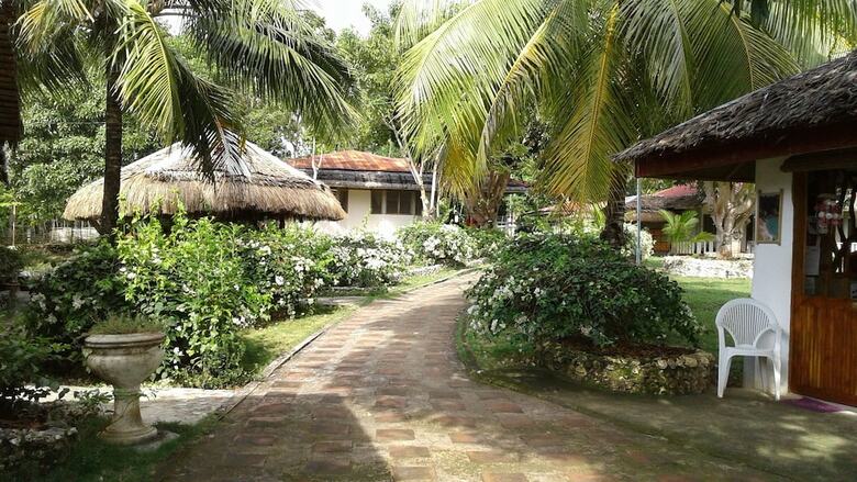 Hostal Chelle's Guest House And Backpackers - Hostel