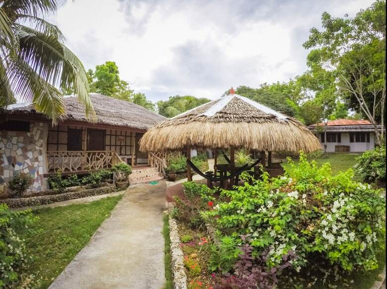 Hostal Chelle's Guest House And Backpackers - Hostel