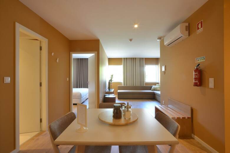 Spot Family Apartments