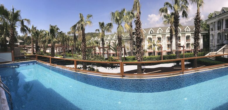 Hotel Green Forest Holiday Village