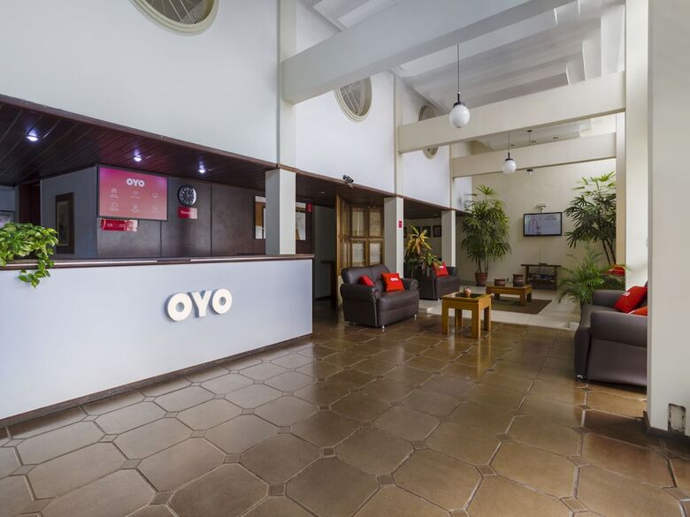Oyo Hotel La Rocca