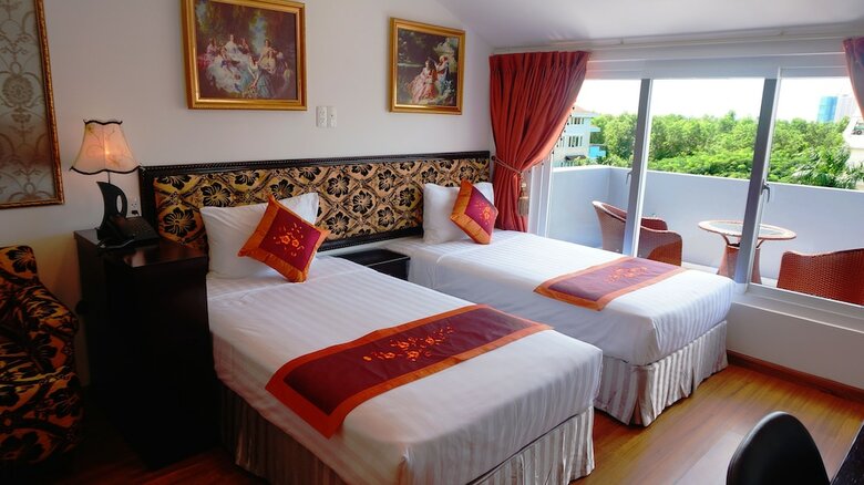 Hotel Emerald Serviced Apartments