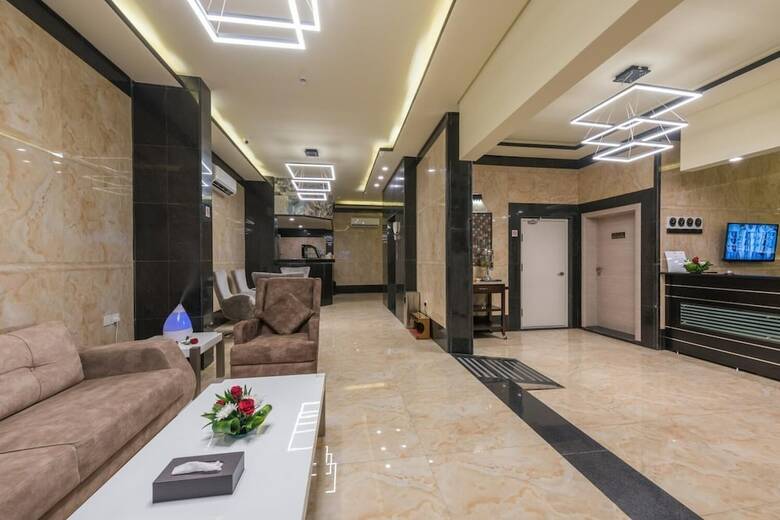 N Platinum Hotel