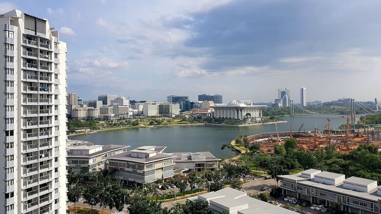 Apartamentos Ayer At 8 Putrajaya Guesthouse