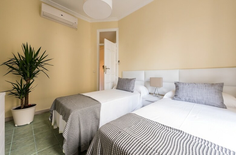 Apartamentos Atocha City Center