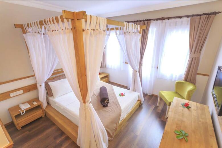Akdeniz Beach Hotel