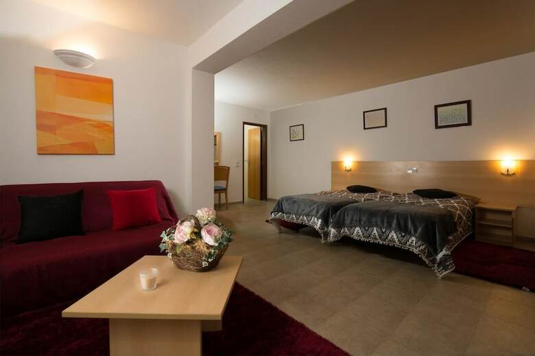 Hotel Villa Well By Villa Welwitshia Mirabilis