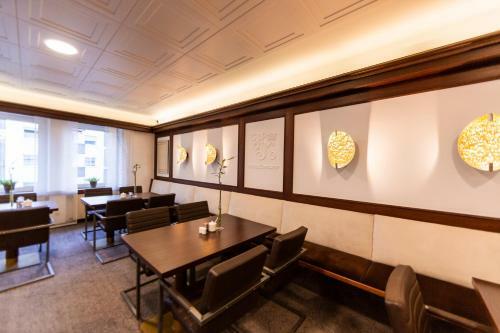 Hotel K�nigshof
