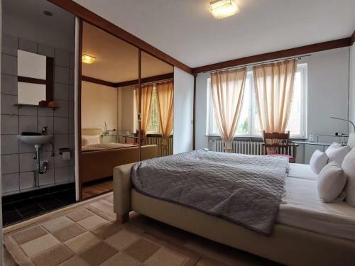 Hotel Happy