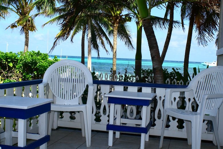 San Pedro Holiday Hotel