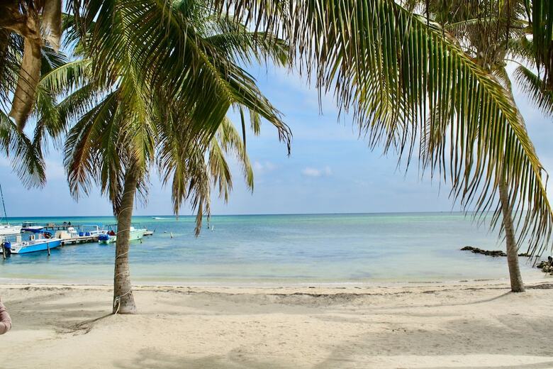 San Pedro Holiday Hotel