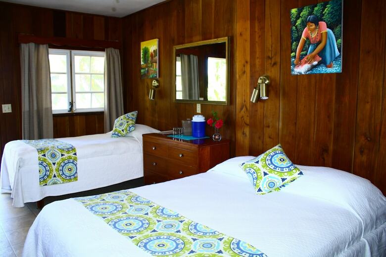 San Pedro Holiday Hotel