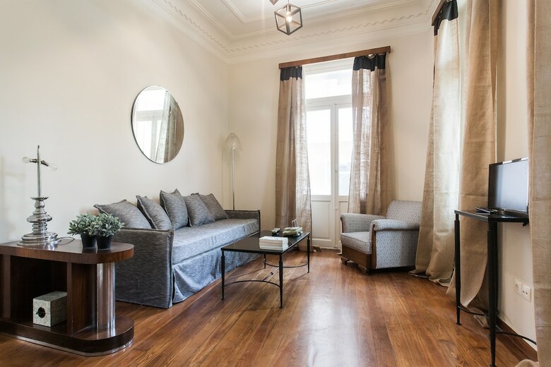 Apartamentos 1930s Athenian House