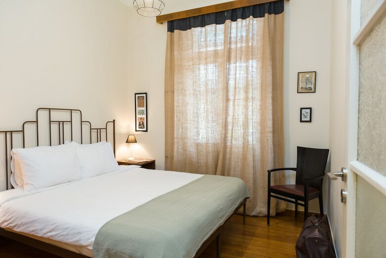 Apartamentos 1930s Athenian House
