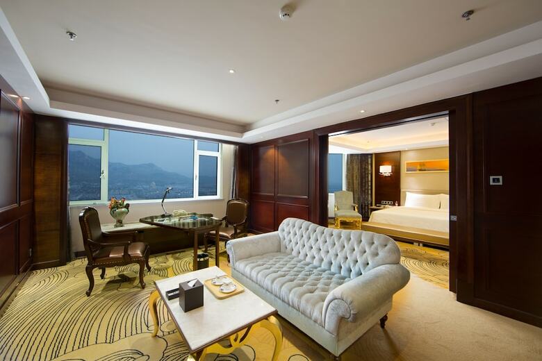 Tai'an Luxury Blue Horizon Hotel