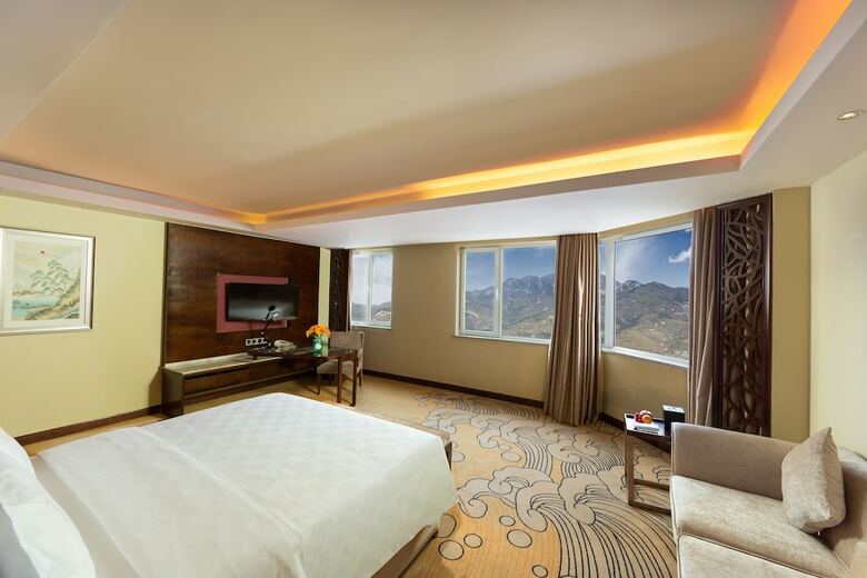 Tai'an Luxury Blue Horizon Hotel
