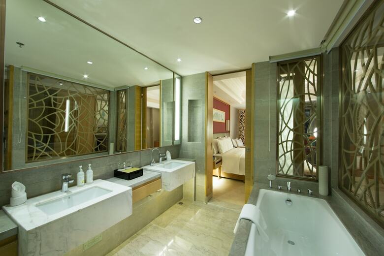 Tai'an Luxury Blue Horizon Hotel