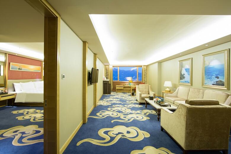 Tai'an Luxury Blue Horizon Hotel