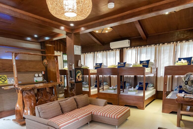 Hotel Nauvoo Farm Resort