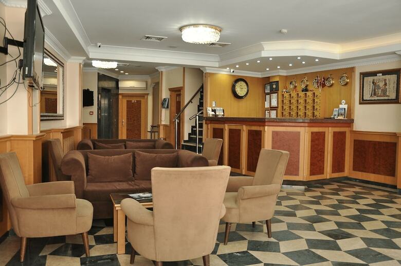 Grand Papirus Hotel