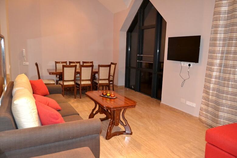 Villadzor Apart Hotel