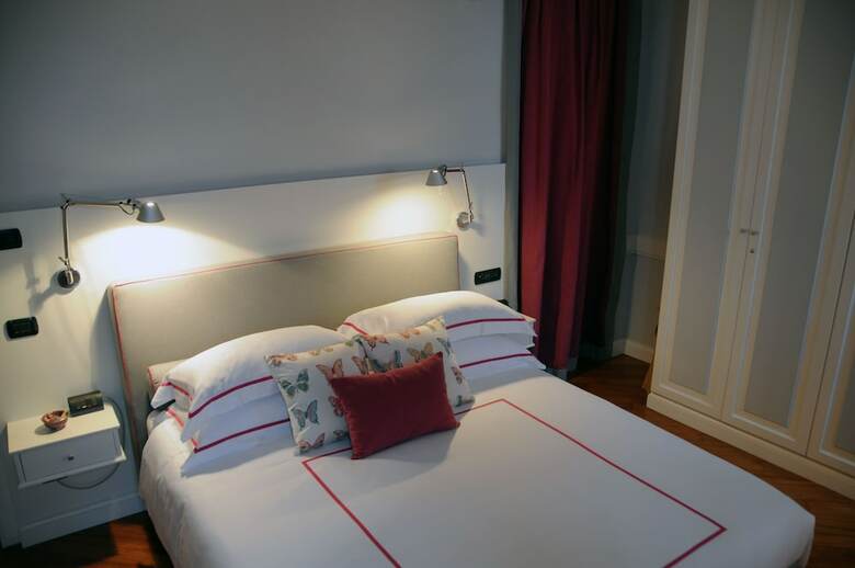 Hotel Suite Fontana Di Trevi