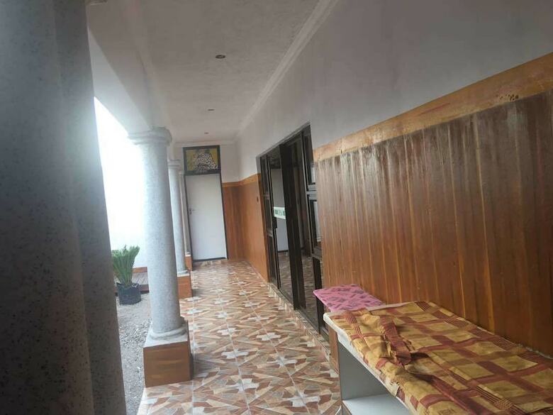 Hotel Eagle Suites Guest House