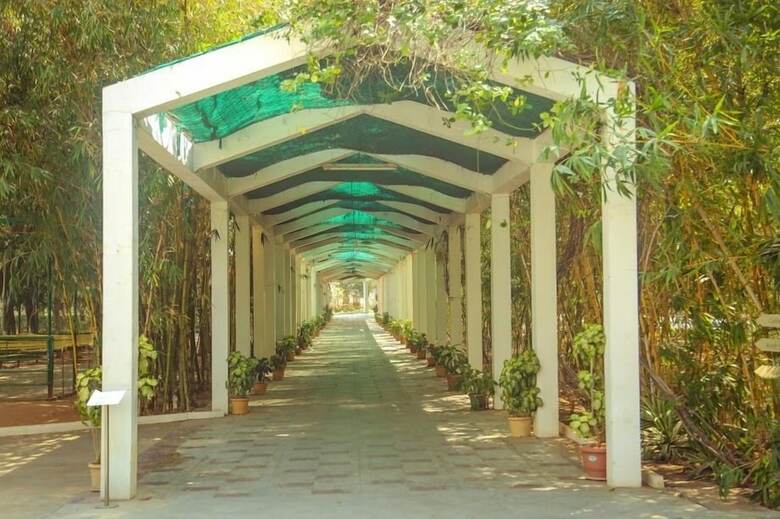 Hotel Lahari Resorts