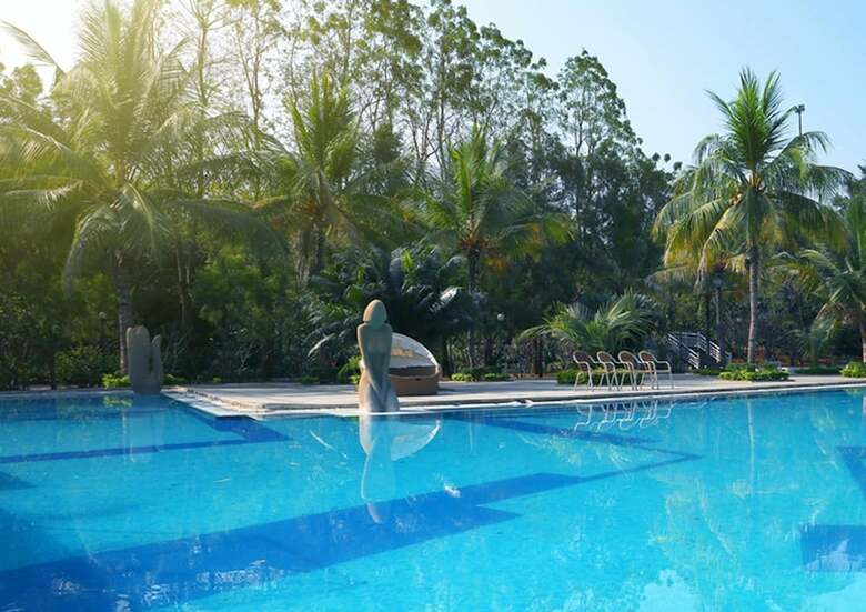 Hotel Lahari Resorts
