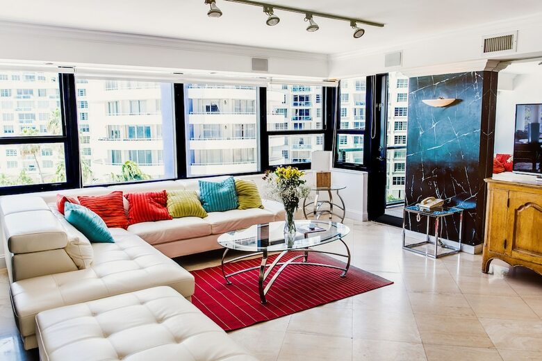 Aparthotel Alexander By Design Suites