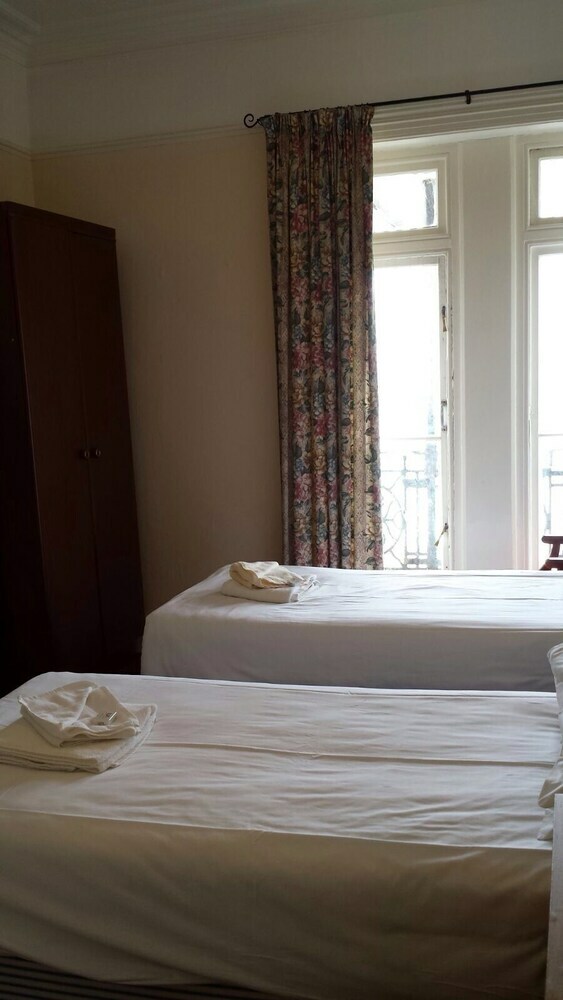 The Glastonbury Hotel