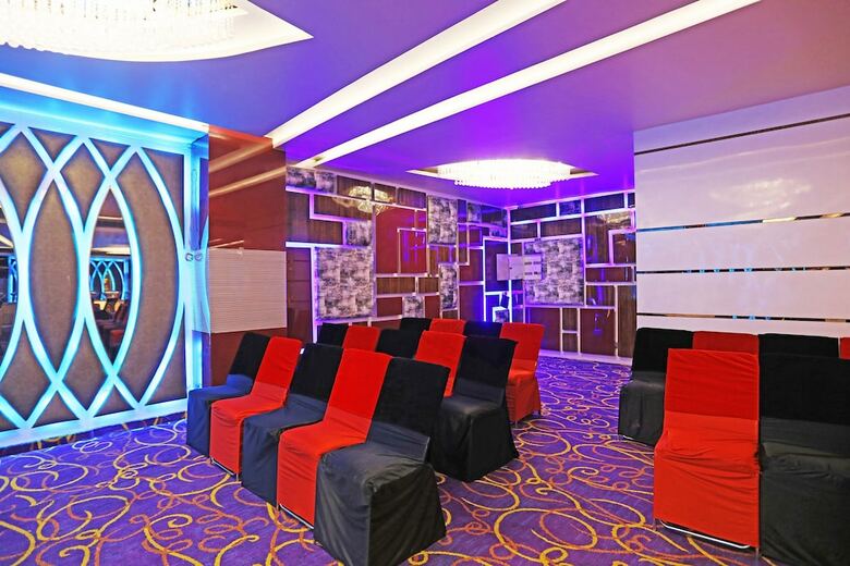 Oyo 8902 Hotel Ronald Inn
