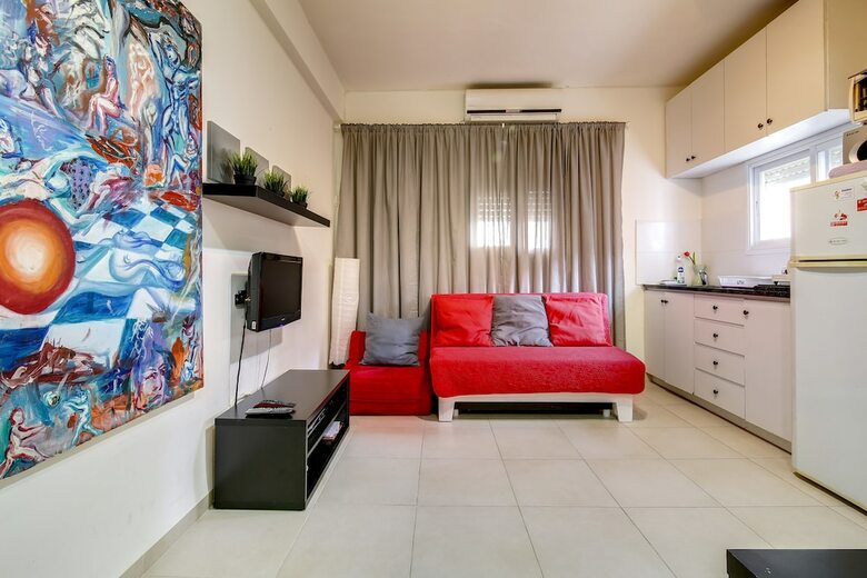 Central Apartment Next To Dizengoff St.