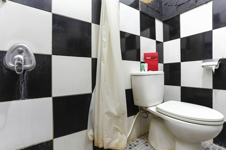 Hotel Reddoorz Plus @ Palagan