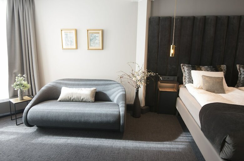 Hotel B14 Apartments & Rooms