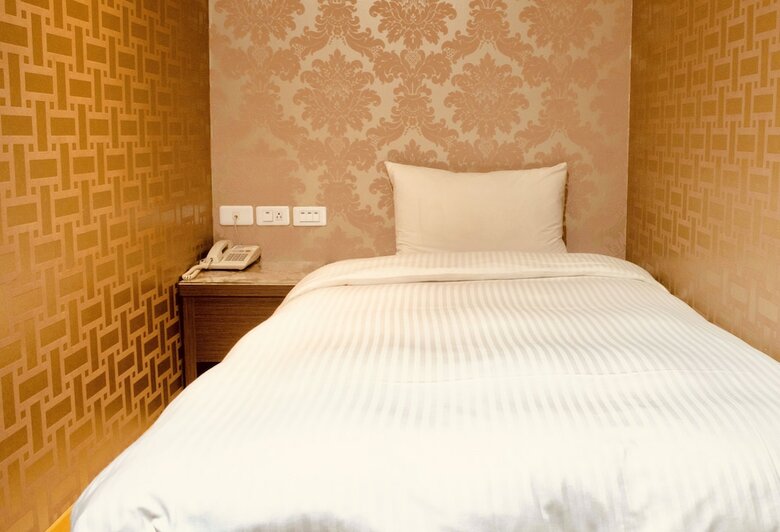 E Hotel
