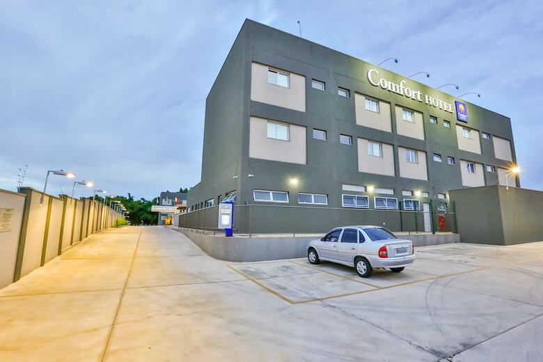 Comfort Hotel Mogi Gua�u